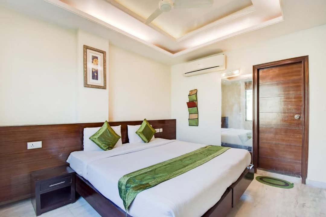 Hotel Sky Heights Jaipur Quarto foto